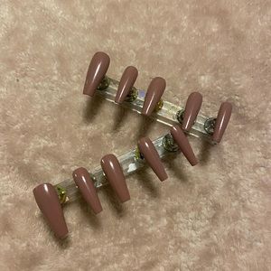 Meet your Posher, Isabella